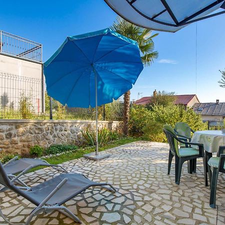 Stunning Apartment In Lovran With Kitchen Exterior foto